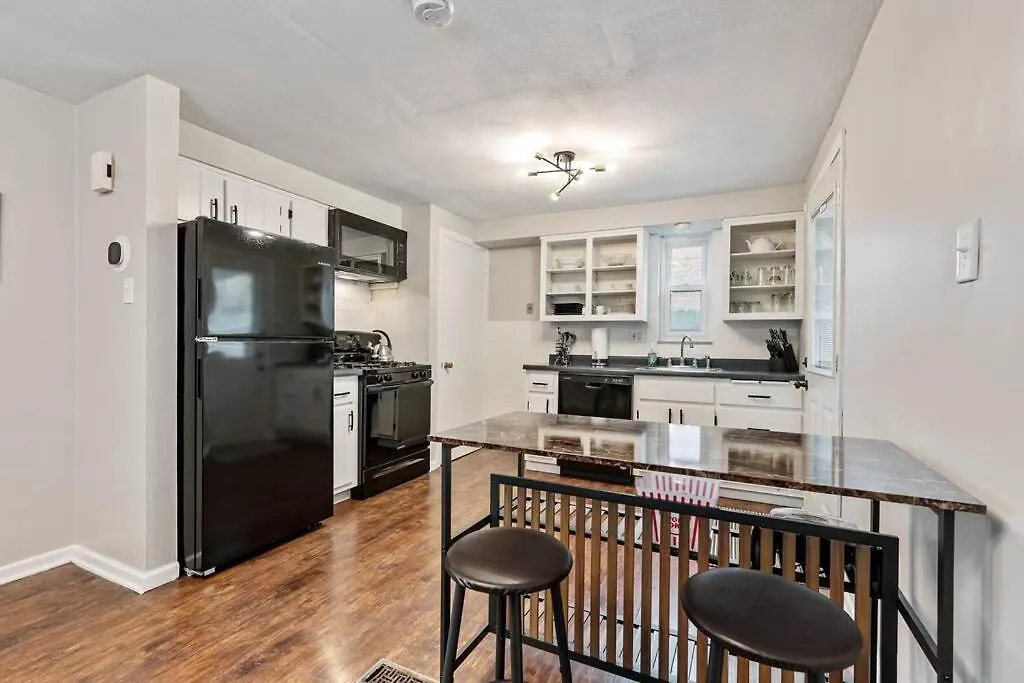 Open Floor Spacious Home, 15Min From Downtown, Private Garage, Kids Friendly Pittsburgh 0*,  USA