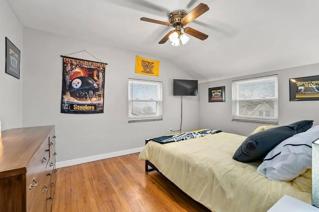 Open Floor Spacious Home, 15Min From Downtown, Private Garage, Kids Friendly Πίτσμπουργκ Σπίτι διακοπών